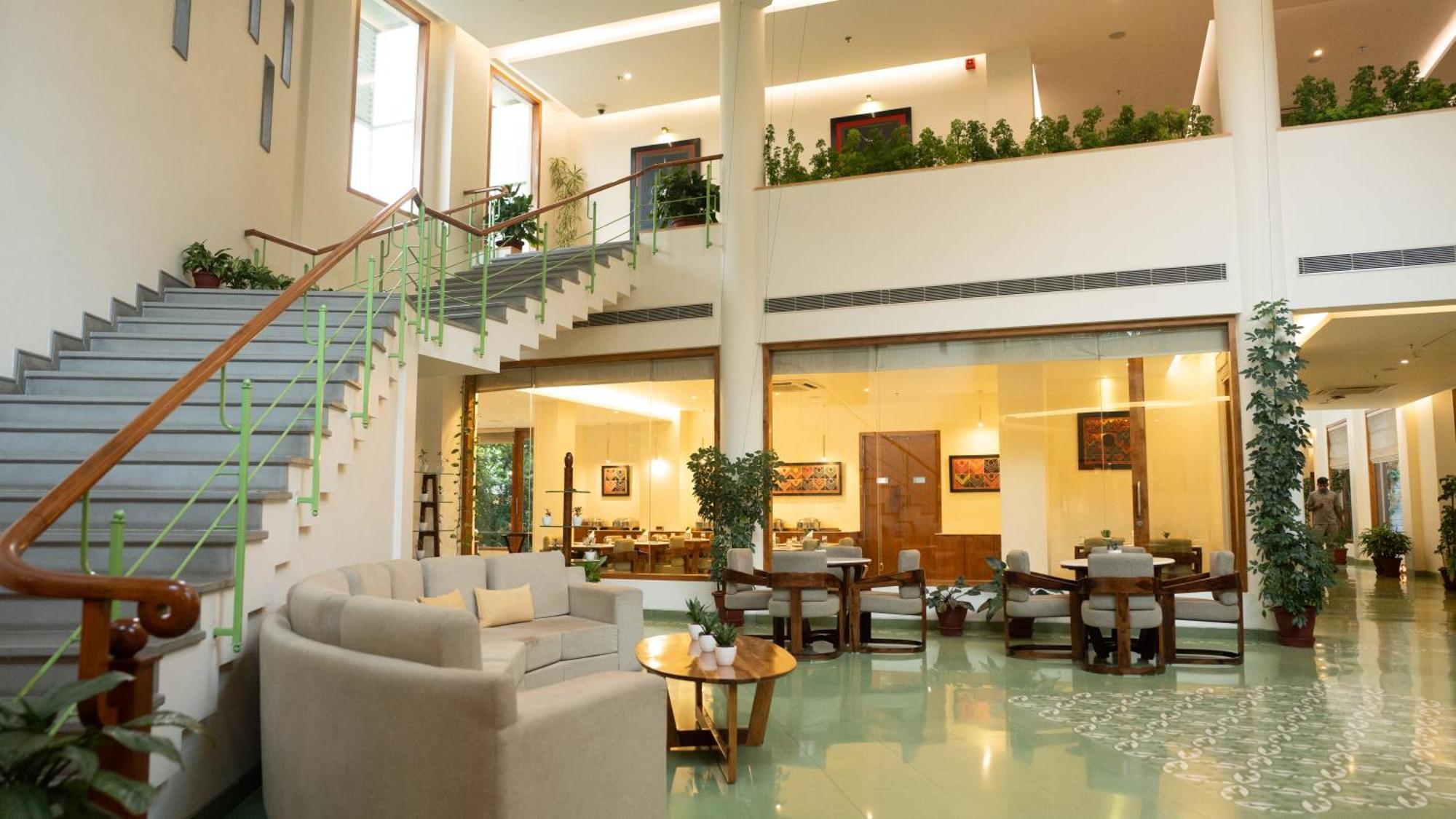 Naad Wellness Hotel Sonipat Ngoại thất bức ảnh